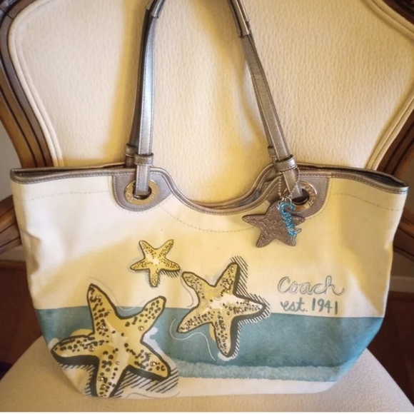 Coach Handbags - Coach Starfish Tote Style F19212 Rare! Good Condition